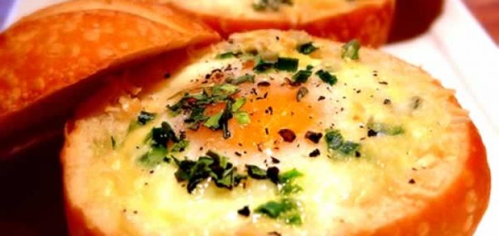 булочки с ветчиной и яйцом