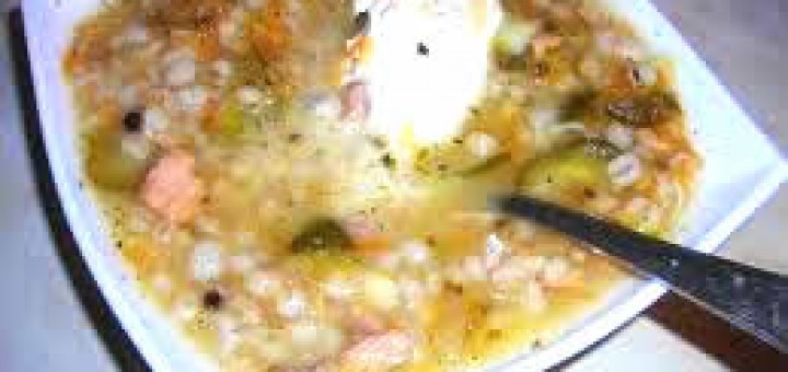 рыбный рассольник с перловой крупой