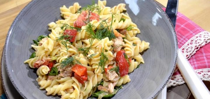 салат из макарон