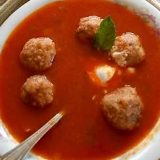 томатный суп с фрикадельками
