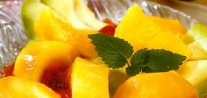 салат из авокадо и манго