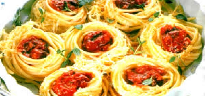 гнезда из спагетти