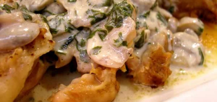 карп в соусе с шампиньонами