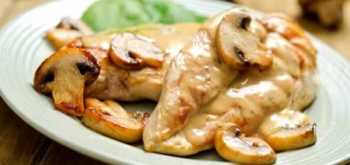 курица с грибами