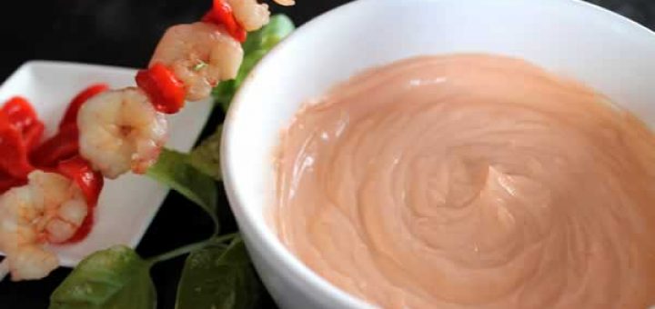 мучной розовый соус