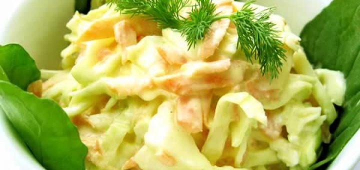 салат из капусты и яблок