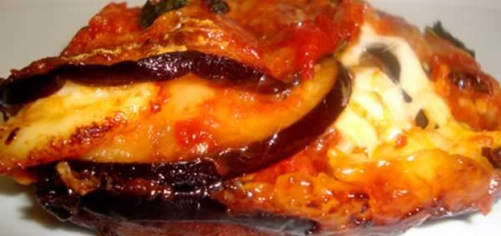 запеканка из скумбрии с баклажанами