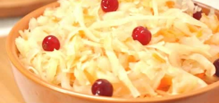 салат из квашеной капусты