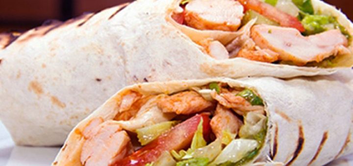 шаурма с курицей в лаваше